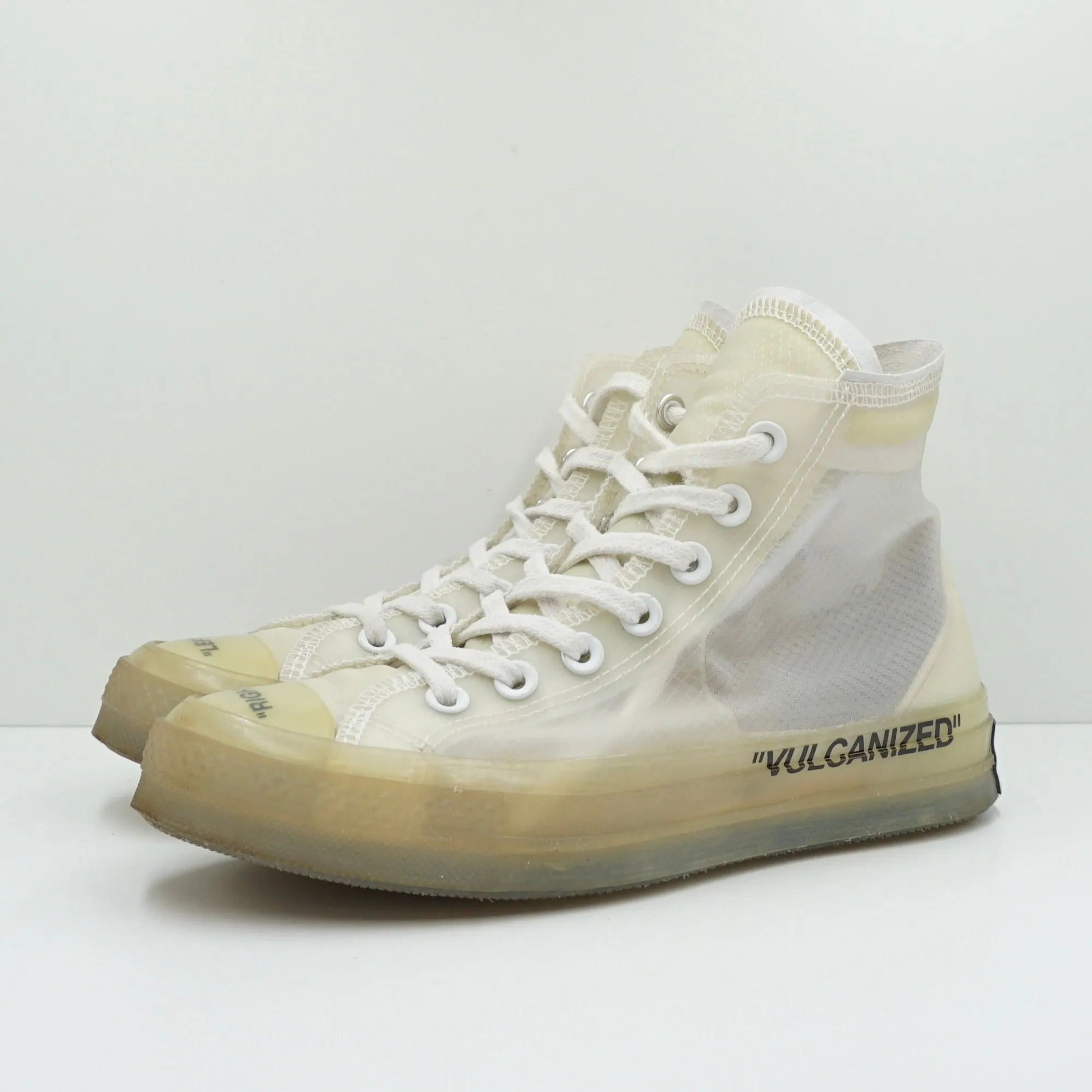 Converse Chuck Taylor All-Star Vulcanized Hi Off-White