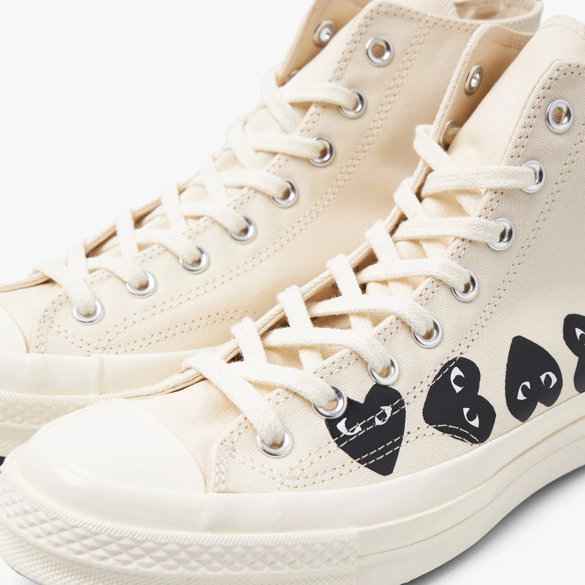 Converse x COMME des GARONS PLAY Chuck Taylor Hi / Multi Heart Beige