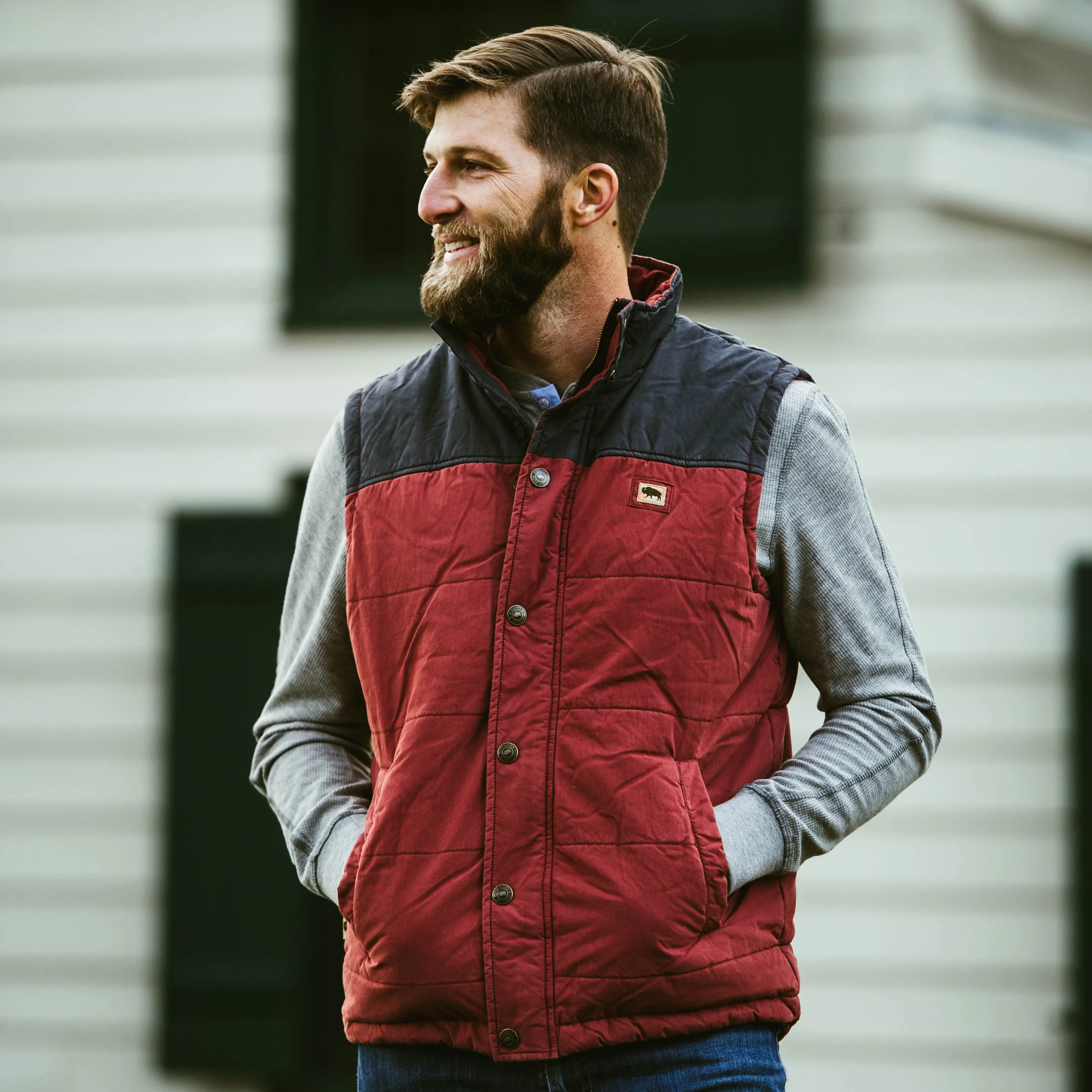 Hudson Vest | Red & Navy