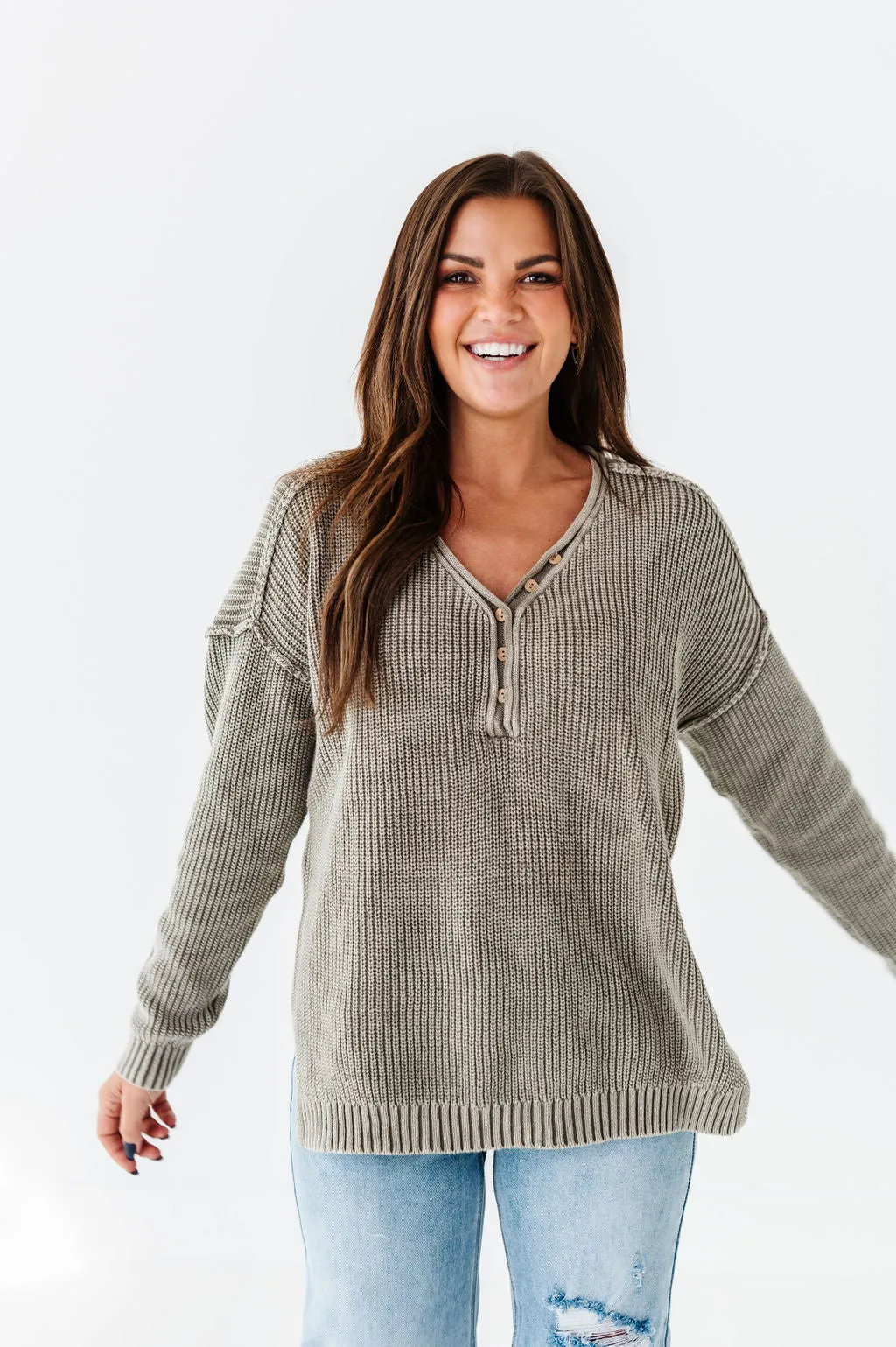 Indy Pullover Sweater in Olive