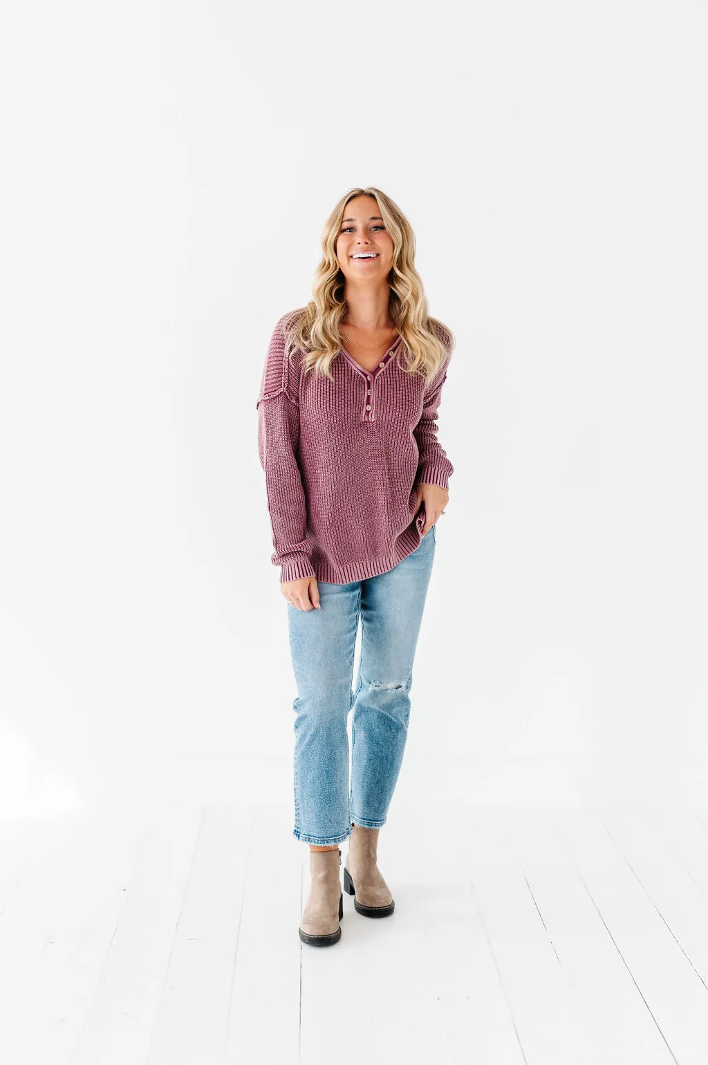 Indy Pullover Sweater in Violet