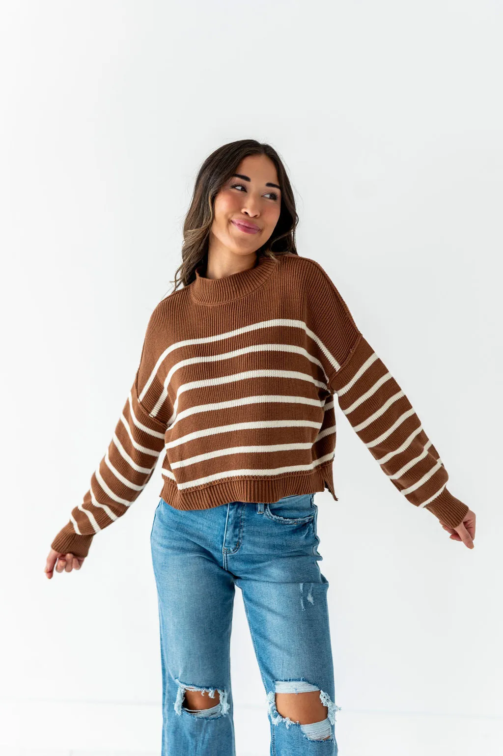 Noah Sweater in Mocha