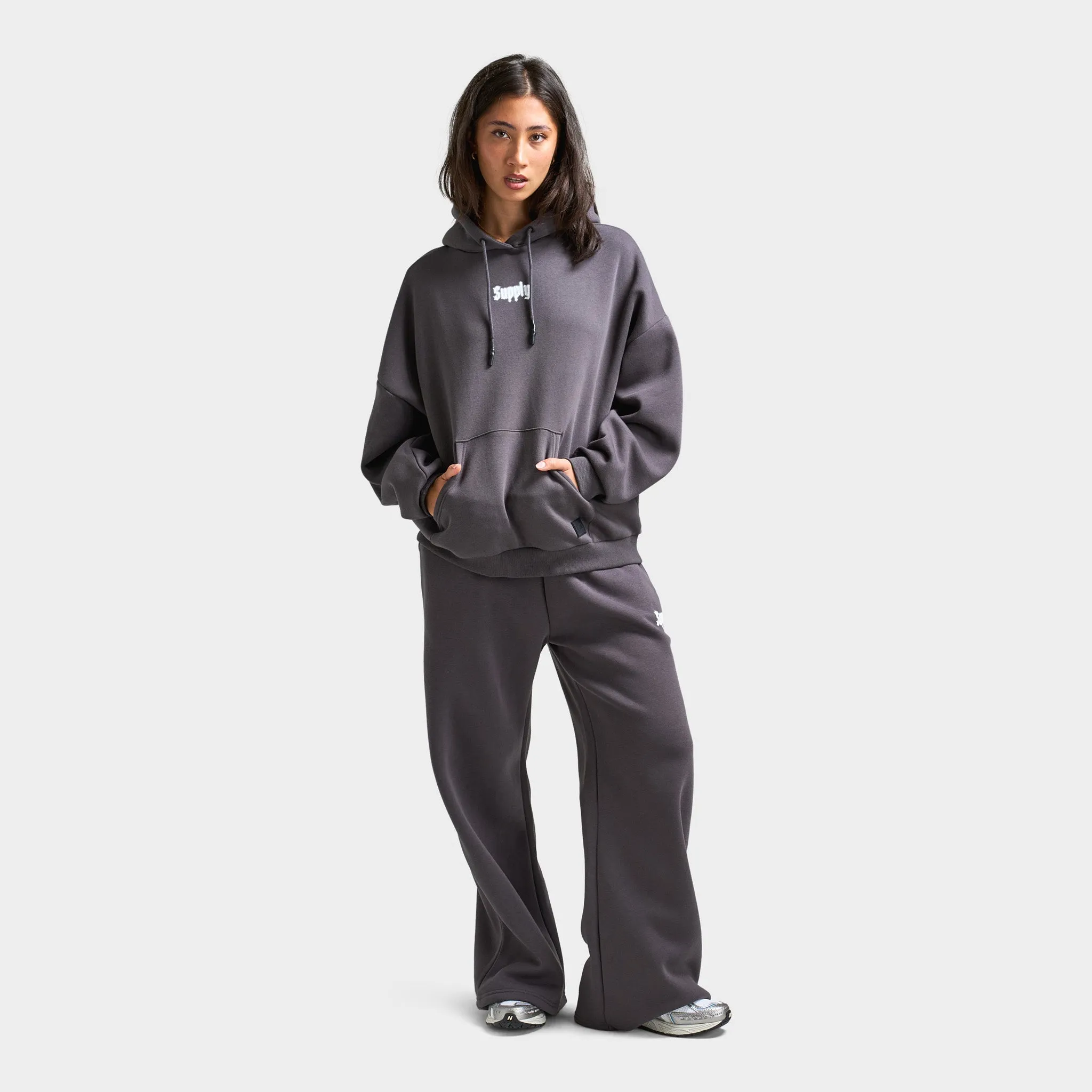 Supply & Demand Womens' Wings Graphic Hoodie / Asphalt