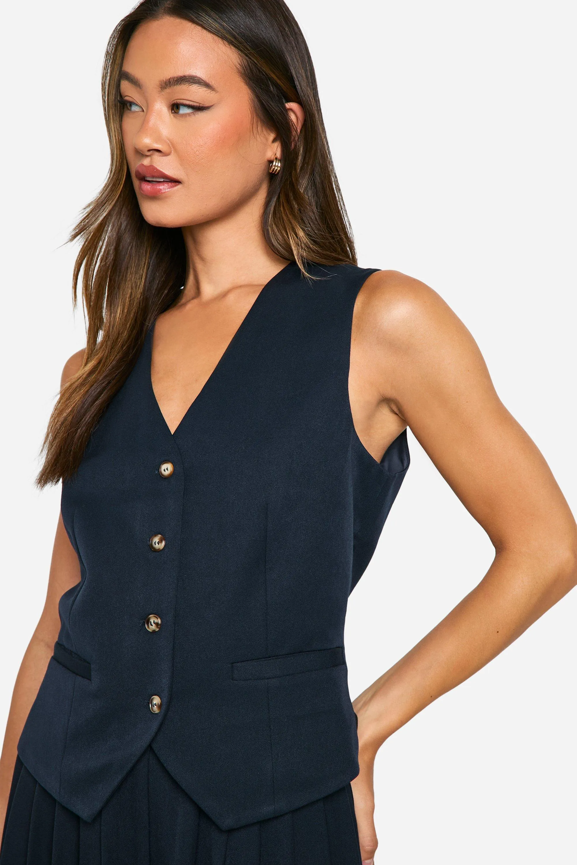 Tall Mock Horn Button Fitted Vest